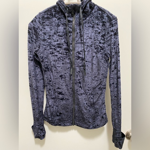 Lululemon crushed velvet set jacket size 6, jogger size 8 color : black - Picture 2 of 7